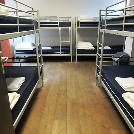 3be Backpackers Bed & Breakfast Hostel *