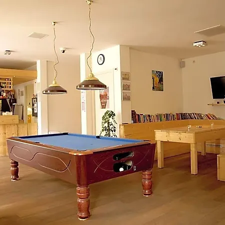 3be Backpackers Bed & Breakfast *